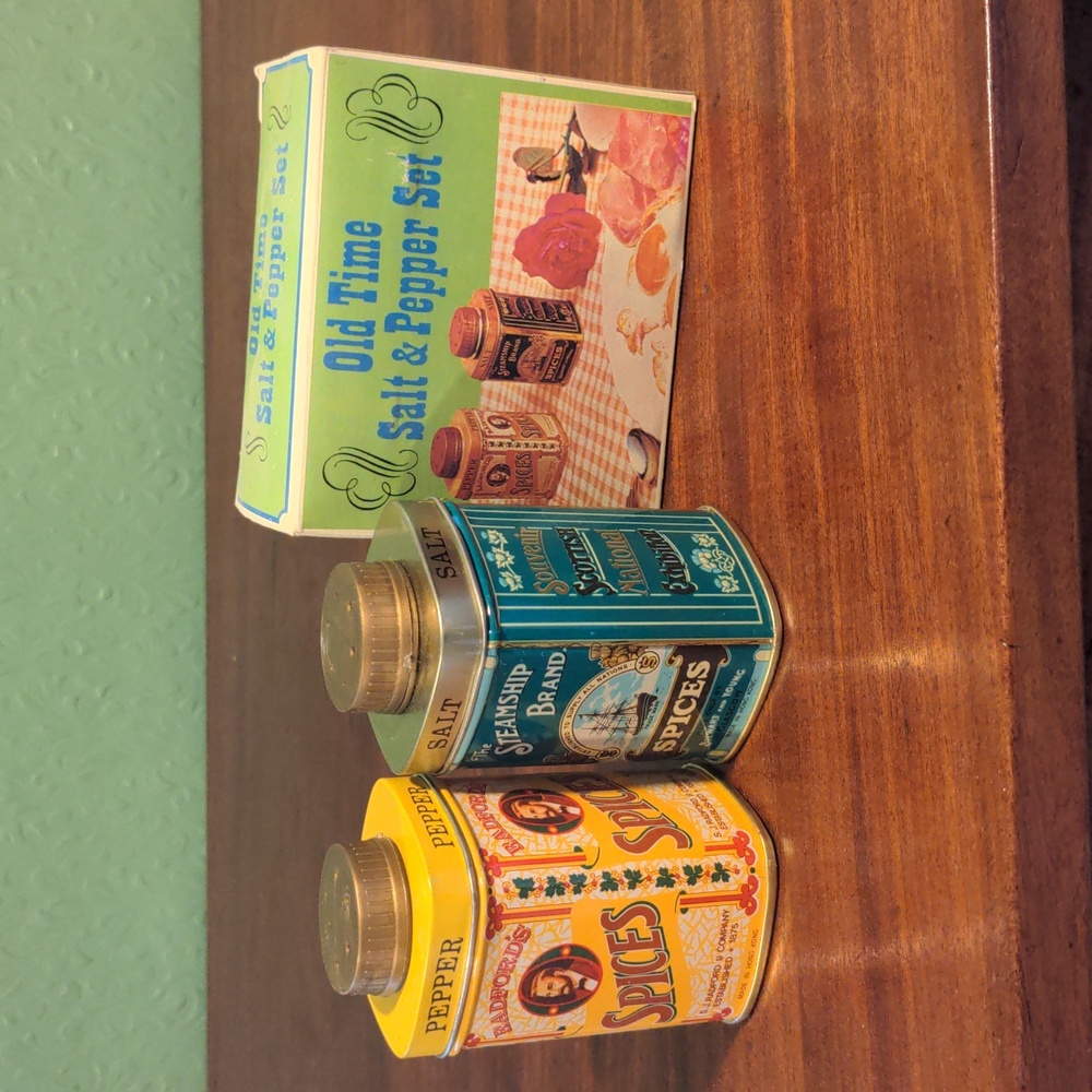 Vintage Tin Salt & Pepper Shakers